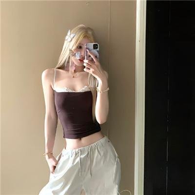 来自普莱恩维尔的女孩